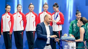 podium group sf 06328 copia simone ferraro ph